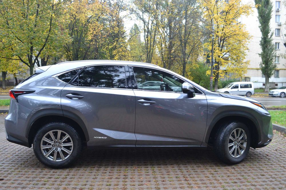 Lexus nx 300h 2018 Відмінний стан