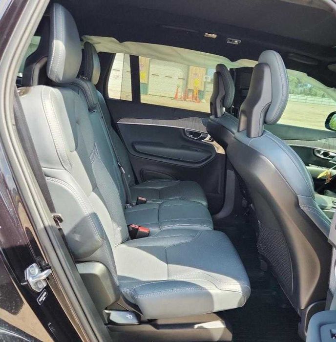 2021 Volvo XC90 T6 inscription