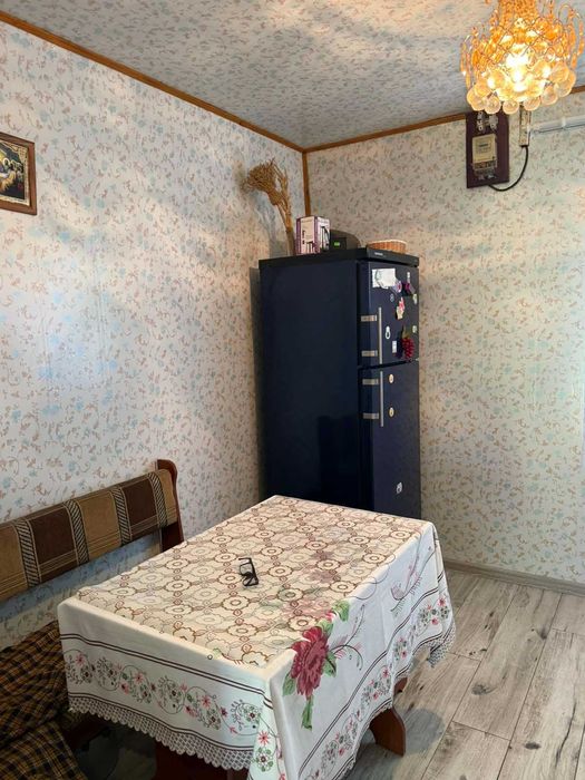 Житловий будинок та земельна ділянка 1 га., с. Товмач