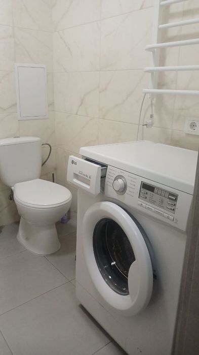 Оренда 1 кімнатної квартири Озерна Вільна