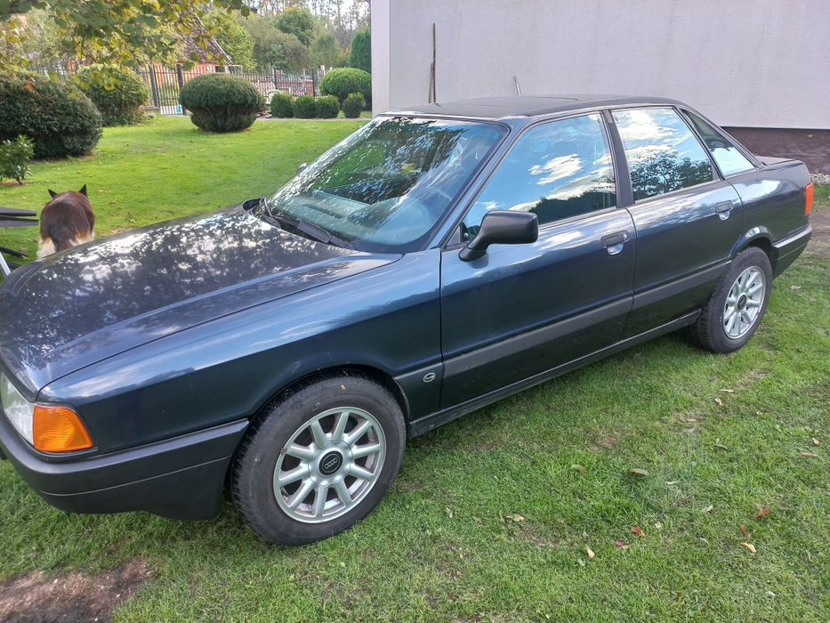 Audi 80  1.8 benzyna