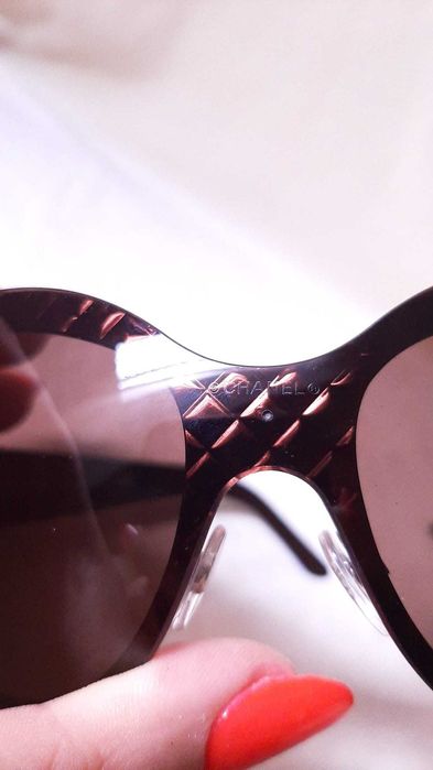 Óculos de sol castanhos - Chanel