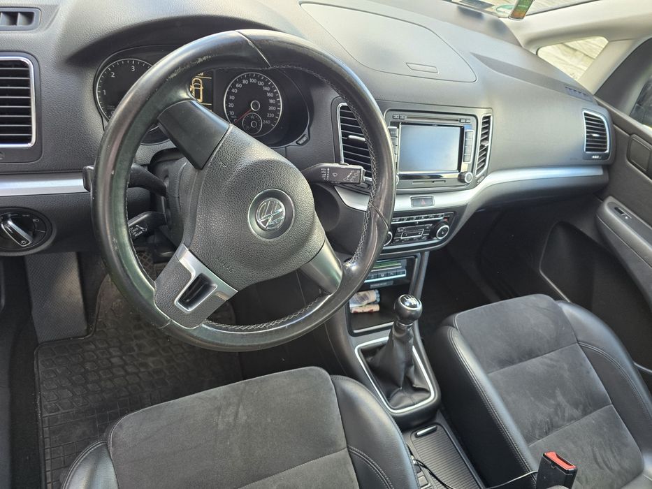 Sprzedam VW Sharan 2.0 tdi