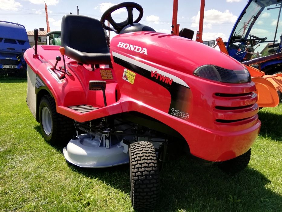 Honda 2315 traktorek ogrodowy, kosiarka samojezdna, 2 cylindry, pompa