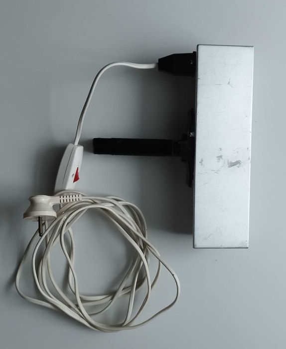 Lampa fotograficzna PRL

Stan:
Bardzo dobry