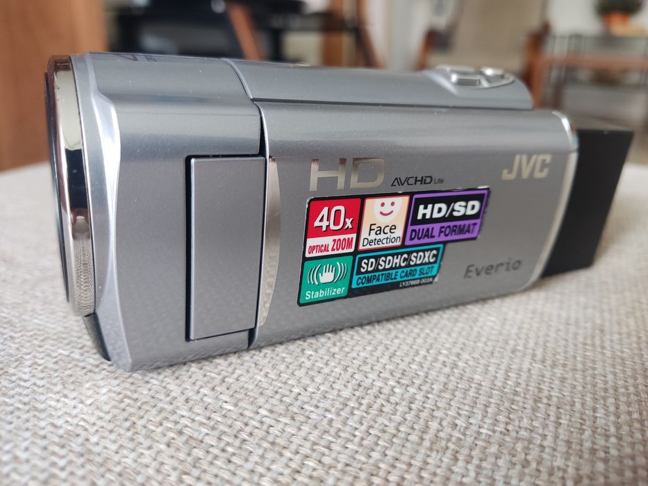 Kamera cyfrowa JVC GZHM30