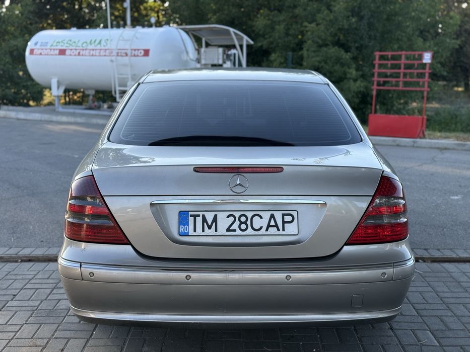 Mercedes-Benz W211 2.2 TDI