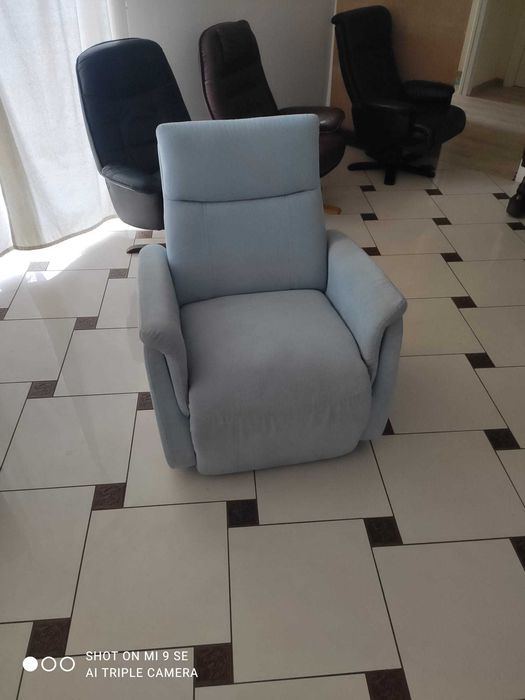 Kanapa z funkcją spania + 2 fotele rozkładane