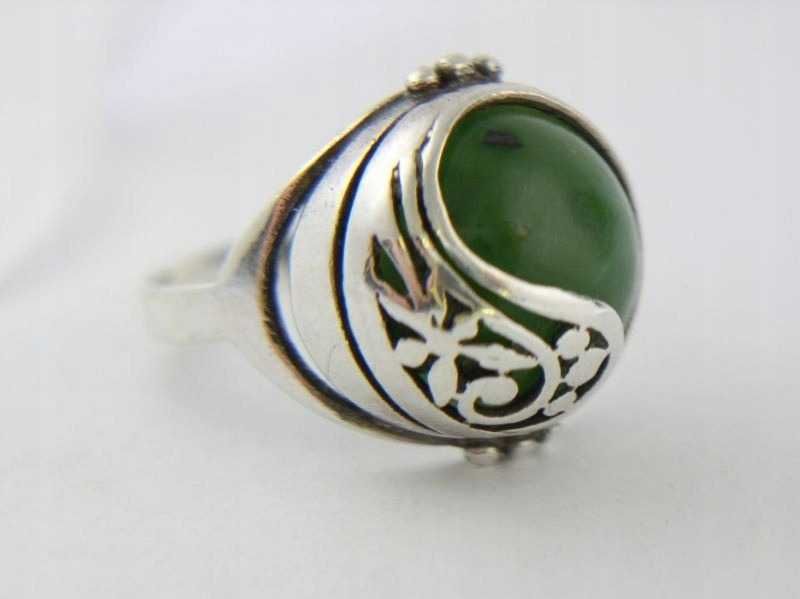 Warmet Resovia duży pierścionek kopułka szarotka srebro 800 jadeit