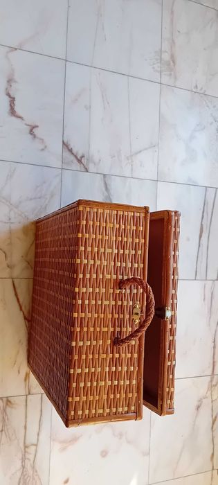 Caixa Vintage Madeira e Palhinha!