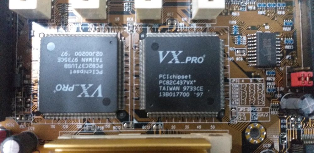 MotherBoard Amptron PM-8400A SOCKET 7 ISA PCI SDRAM SIMM