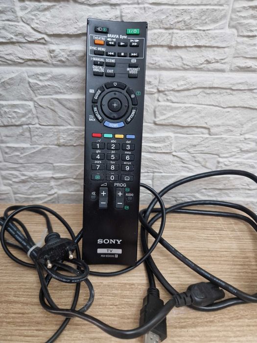 Telewizor Sony Bravia 32’ KDL-32EX700 stan idealny
