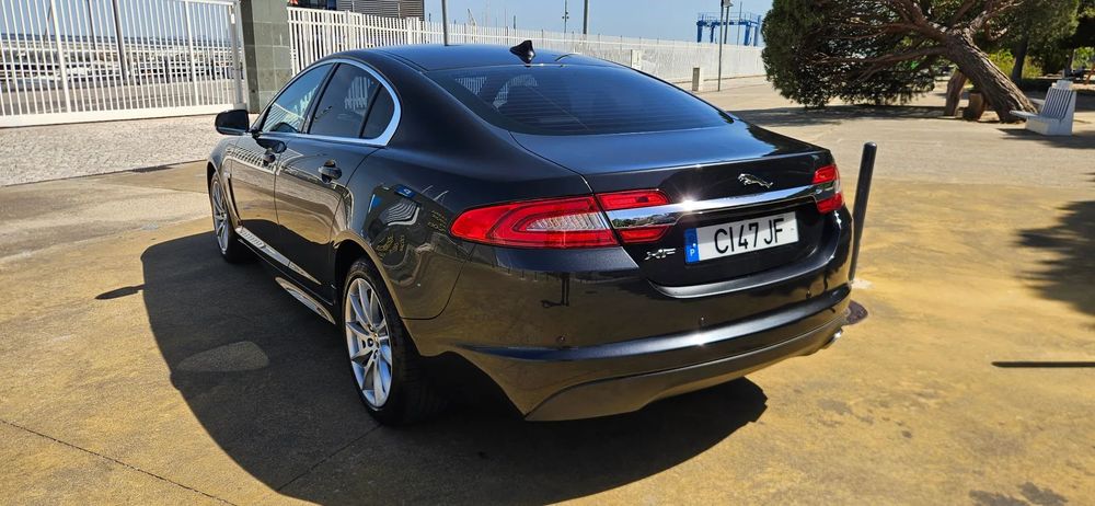 Jaguar XF 2.2 D Premium Luxury