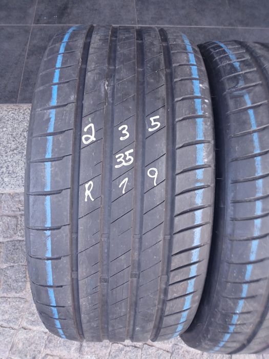 2 pneus 235 35 r19 Bridgestone