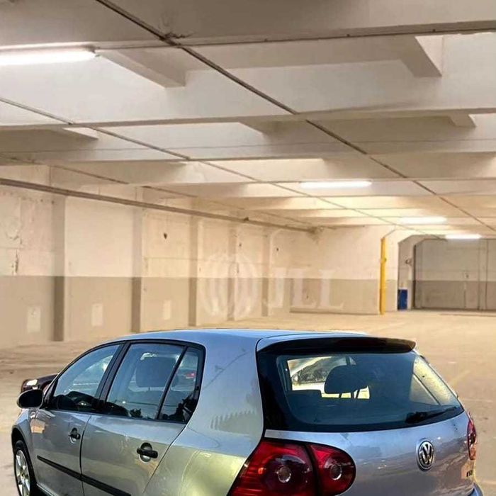 PARA PCÇAS VW Golf V 1.4FSi de 2004 com boa mecânica