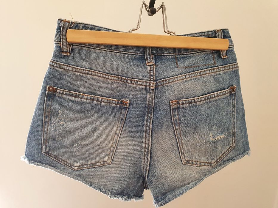 Calções de Cintura subida