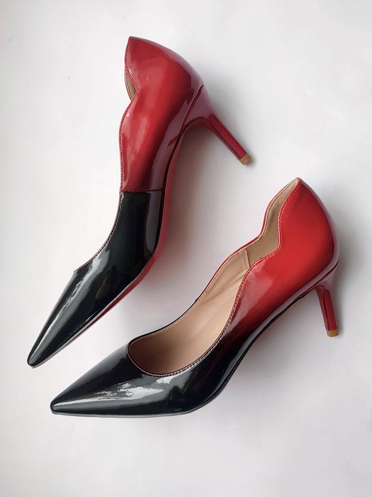 Лакові туфлі на підборах Christian Louboutin  оригінал