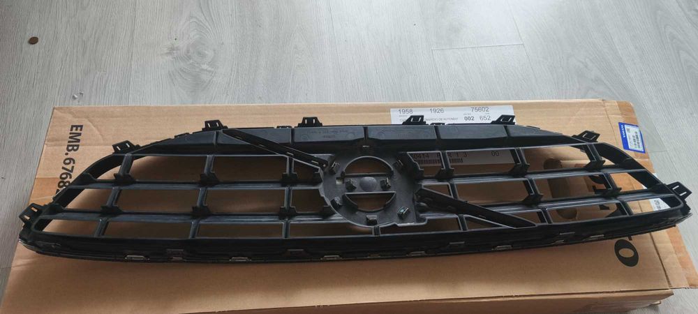 Grade Frontal Volvo V40