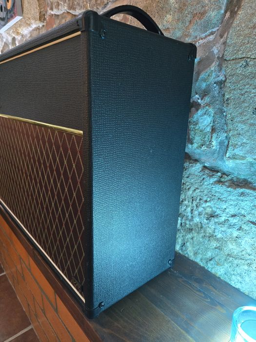 Amplificador de guitarra eléctrica VOX AC30 VR + pedal VOX VFS2A