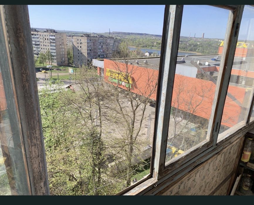 Кривой рог.5-й заречный 3-х комнатная. Кривий рiг