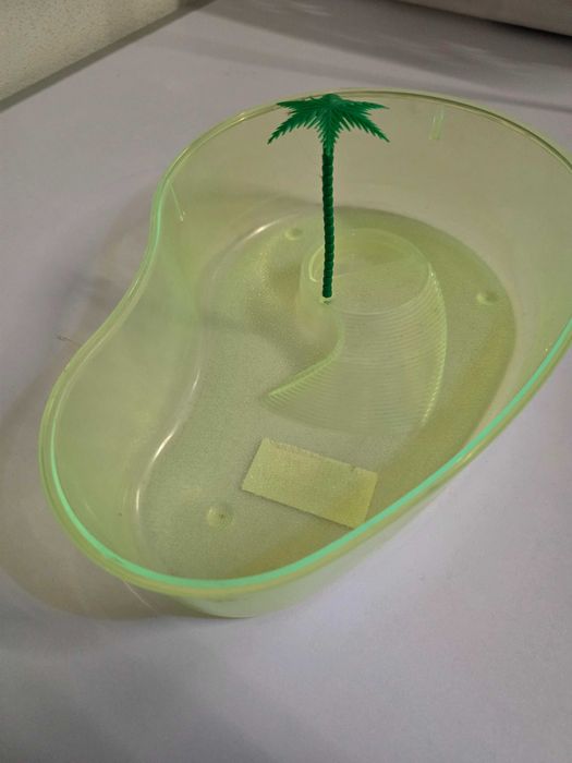 Aquário/Terrário para Tartarugas em Excelente Estado