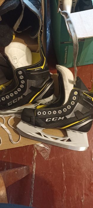 Ковзани, Коньки 45  розмір довжина стільки  290 мм