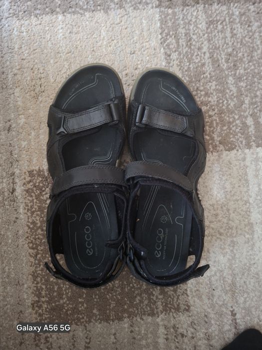 Sandaĺy ecco meskie 47