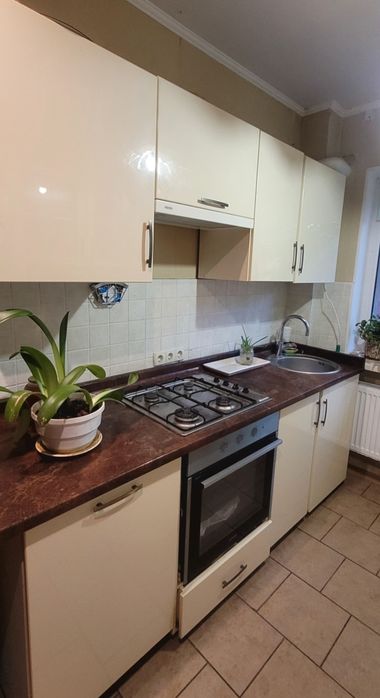 Сдам с начала марта полдома, Одесская , с/м Класс