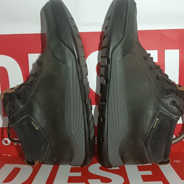 Мужские ботинки Clarks оригинал на гортексе,раз,42 ст.27,5см