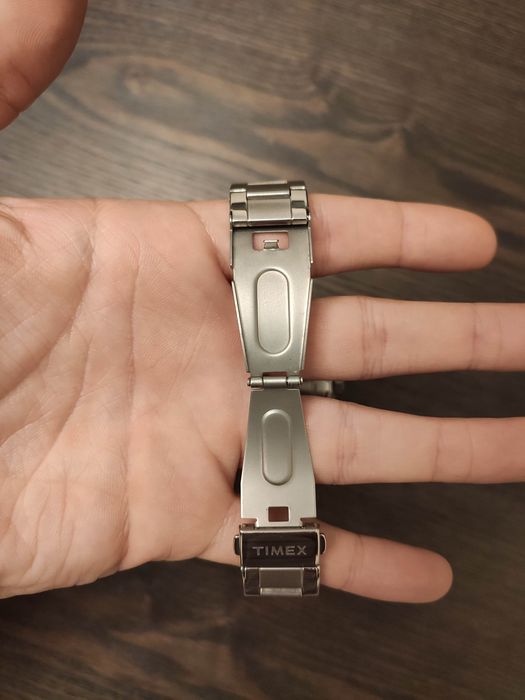 Relógio Timex modelo TW2P93600