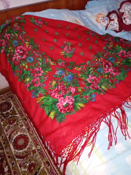 Хустки, платки, палантин