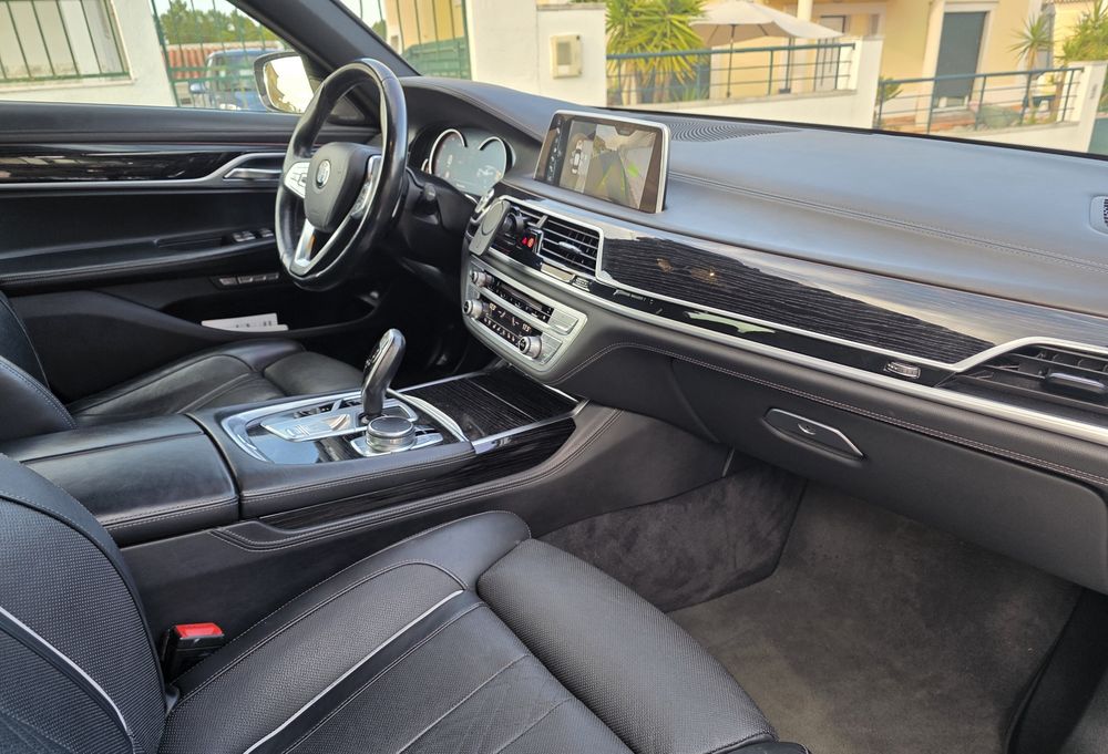 BMW 740D 2017 como novo