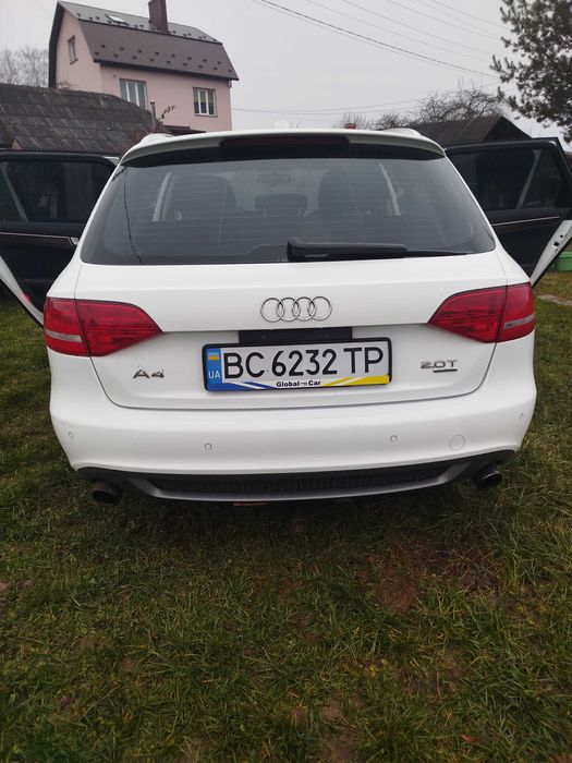 Ауді Audi В8 універсал бензин
