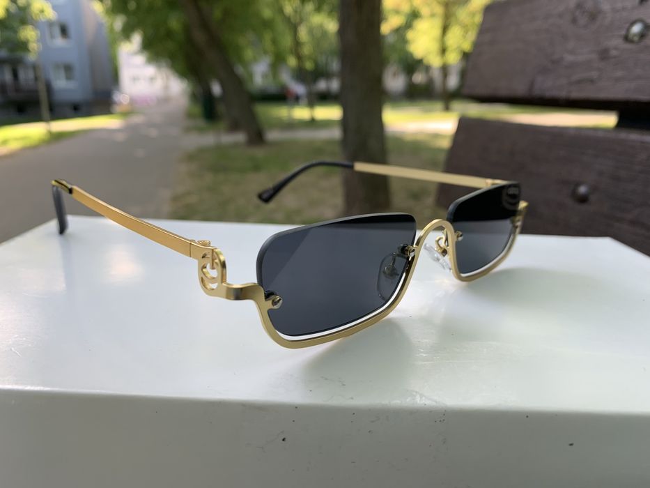 Stylowe okulary przeciwsłoneczne – nowe