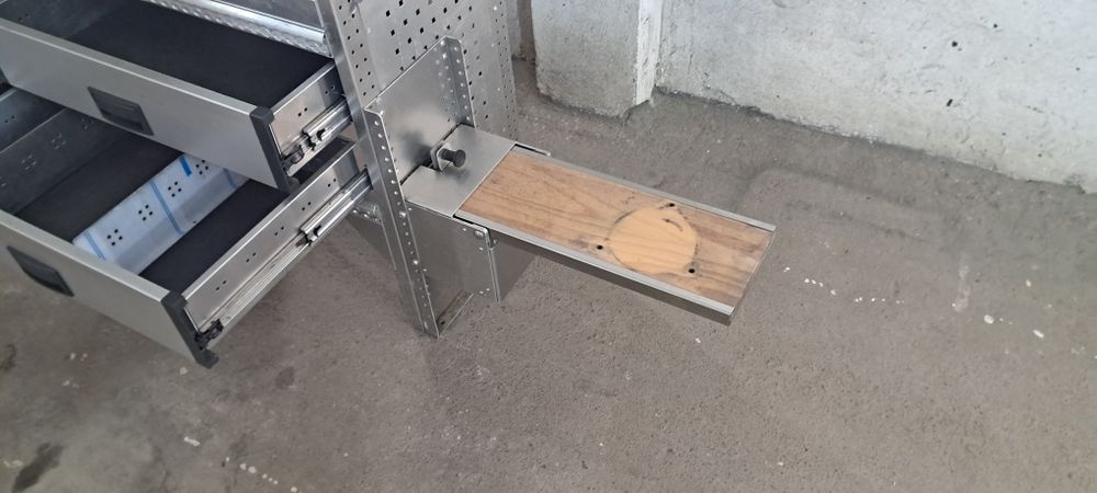 Полочки стелажі ящики автомобільні гаражні