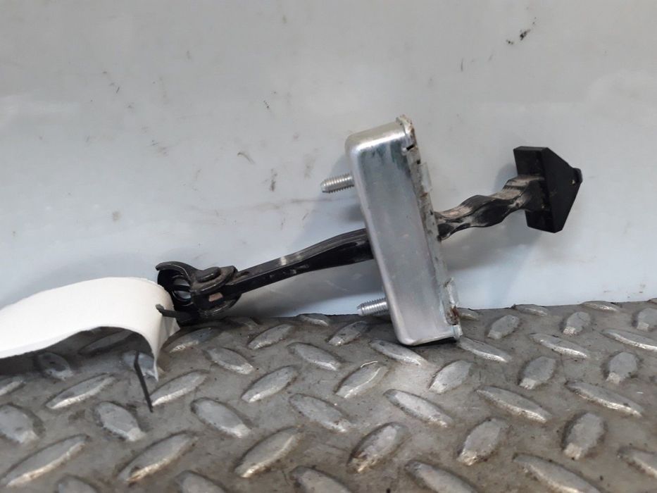 LIMITADOR DE PORTA T.I MAZDA 6 SEDÁN