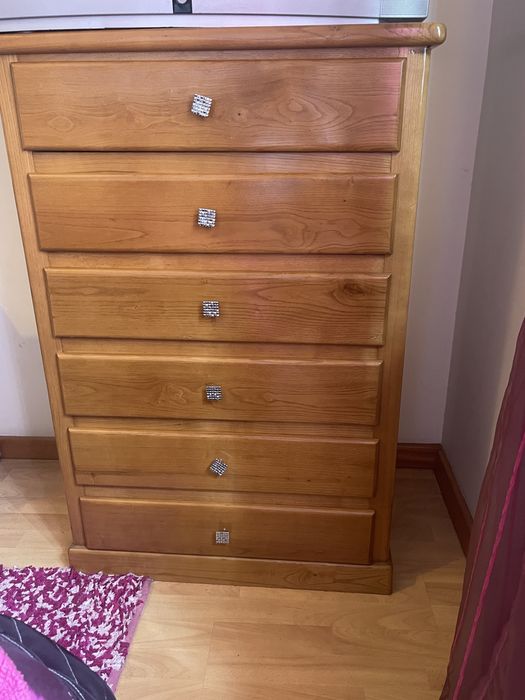 Estudio crianca com cama solteiro