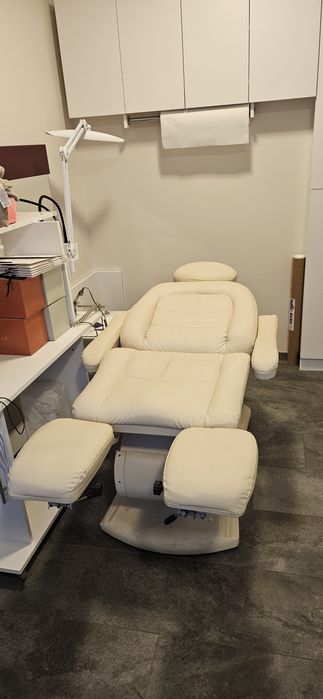 Fotel kosmetyczny elektryczny