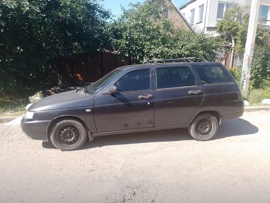 Продам ВАЗ - 2111.