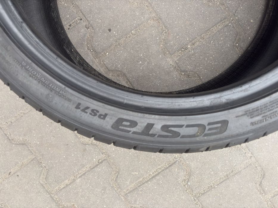 Para opon Kumho Ecsta 245 35 R18