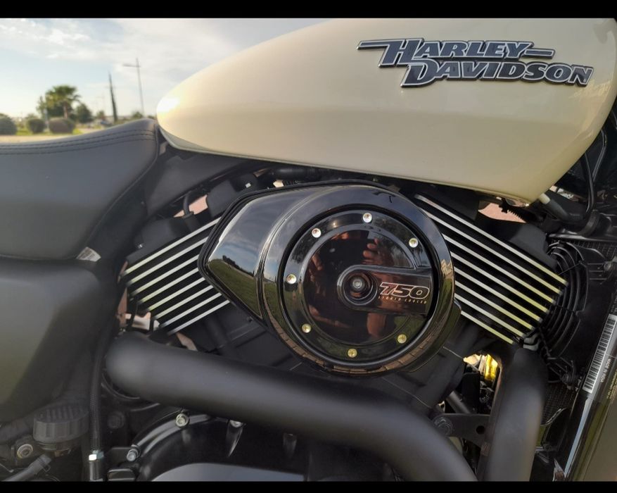 Harley davidson street 750
