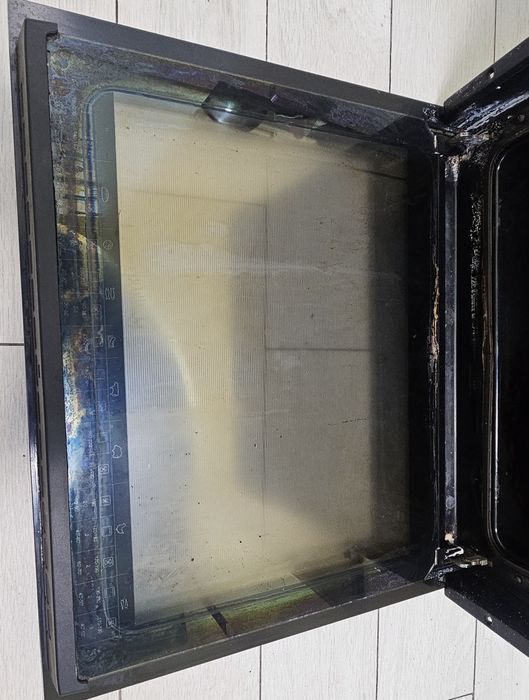 Продам духовку HANSA   BOES68181