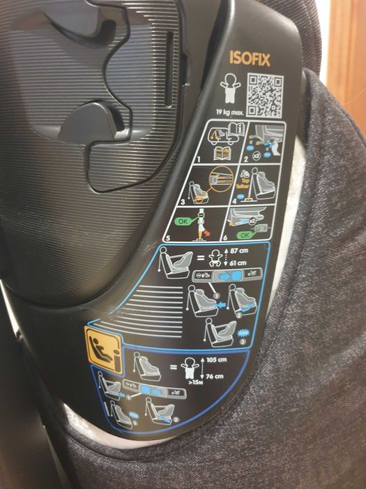 Cadeira Auto 360º Bebé Confort Assisfix 61cm-105cm
