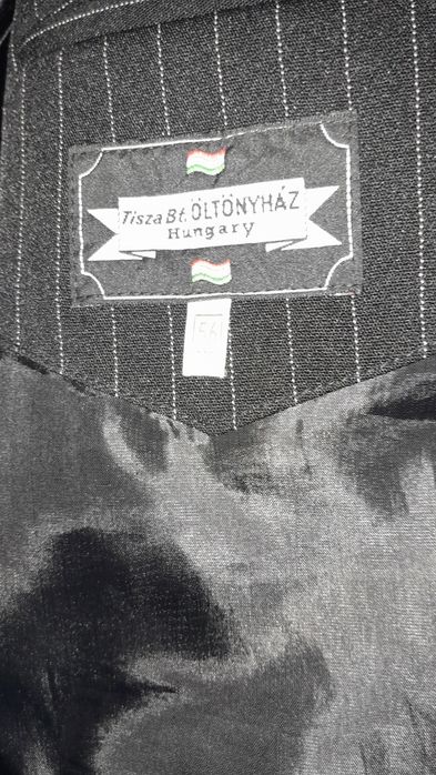 Продам чоловічий молодіжний піджак.