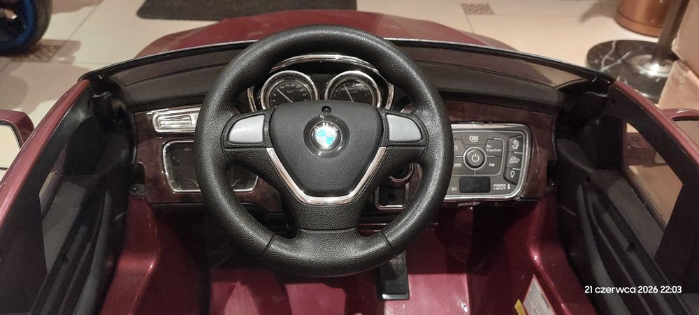 auto elektryczne BMW X6 dla dziecka  1- 6 lat