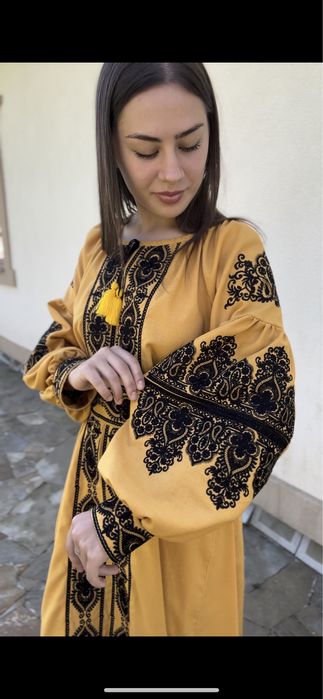 Сукня вишита, жіноча вишиванка, плаття вишите