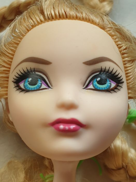 Кукла Mattel 2012 шарнирная