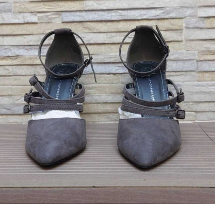 Vende-se Sapatos Senhora Novos