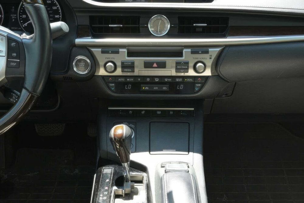 Lexus Es 350      2015
