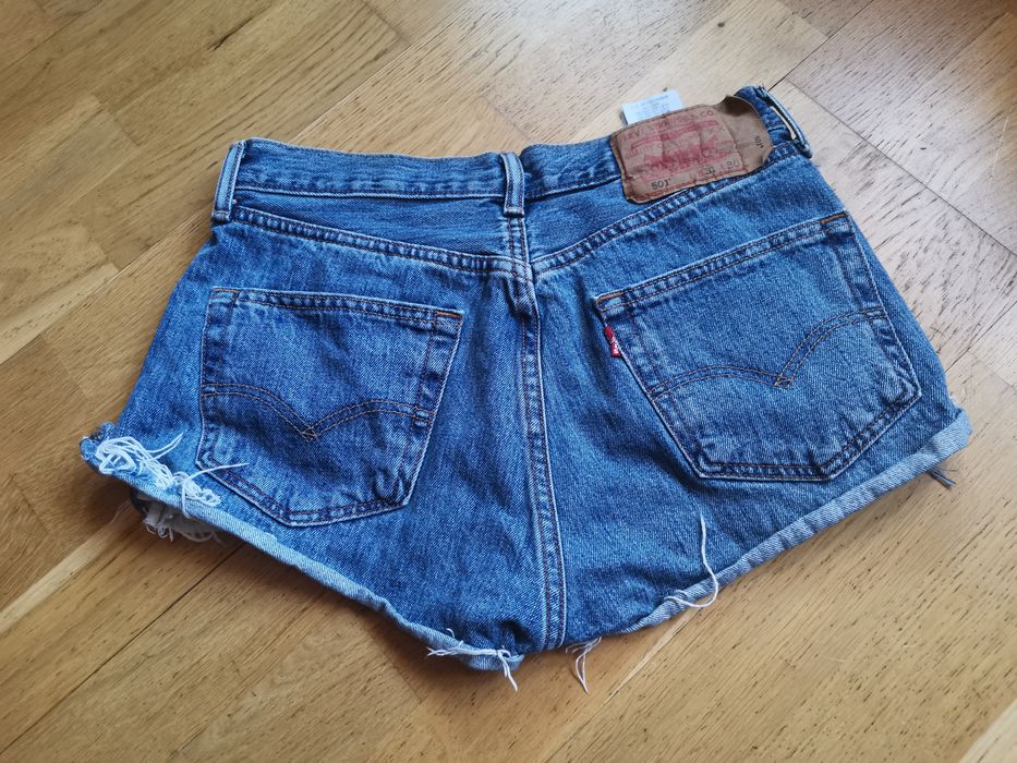 Ultra krótkie shorty Levi's 501